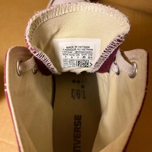 Burgundy Converse High Tops Chuck Taylor